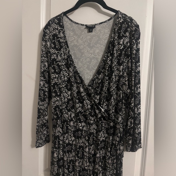Torrid Black and White Lace Print Wrap Dress-Size XL - Picture 3 of 4